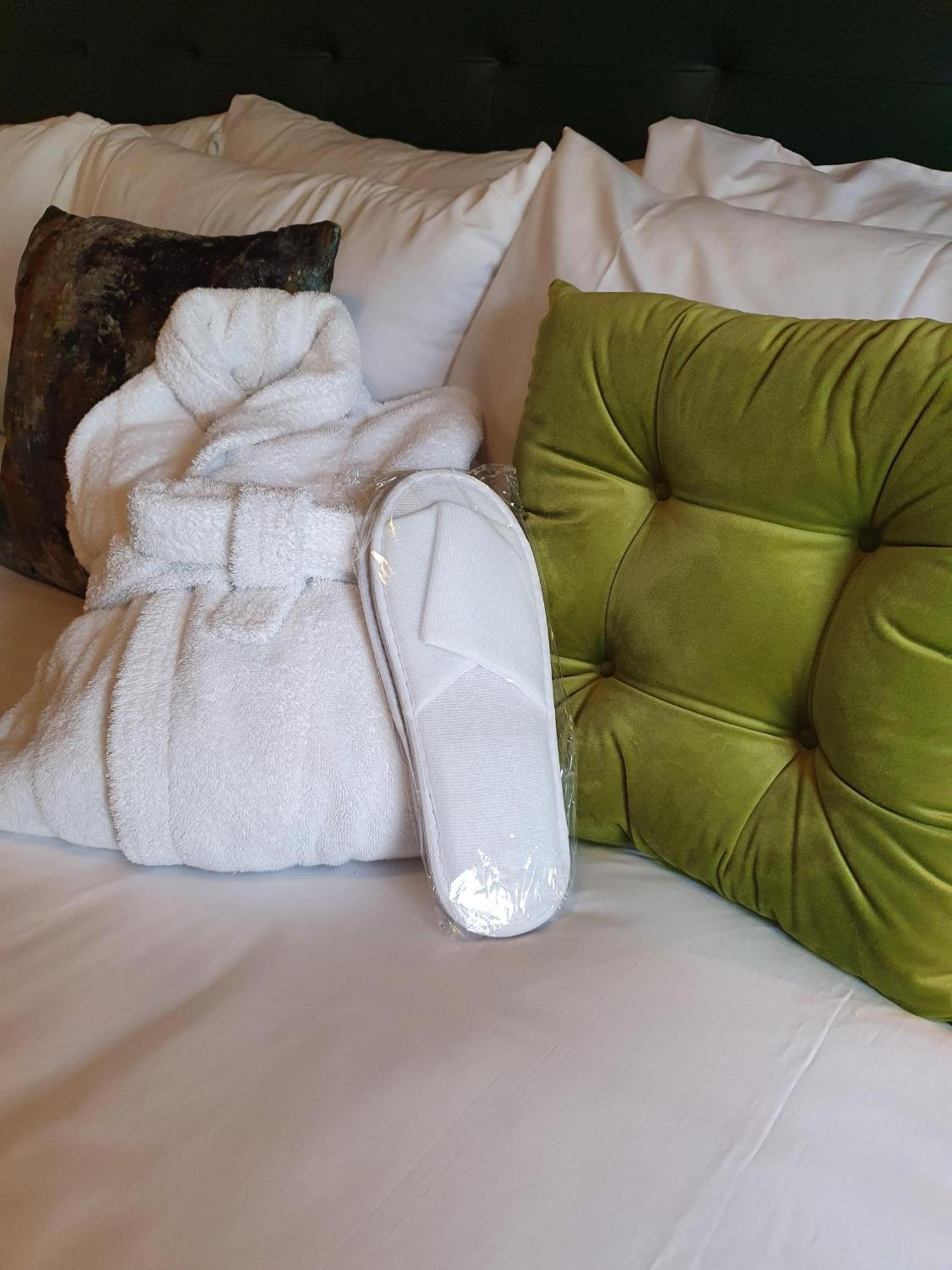 The Coach And Horses Hotel Hexham Room photo